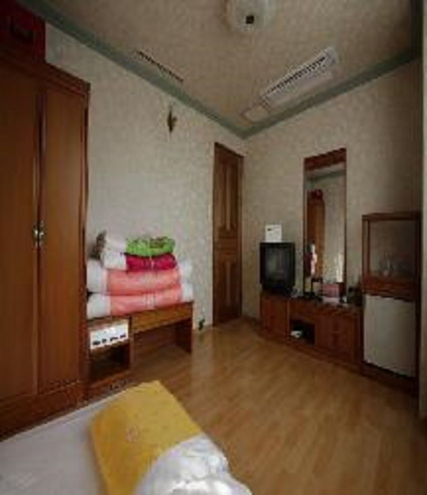 Geoje Tourist Hotel Exterior foto